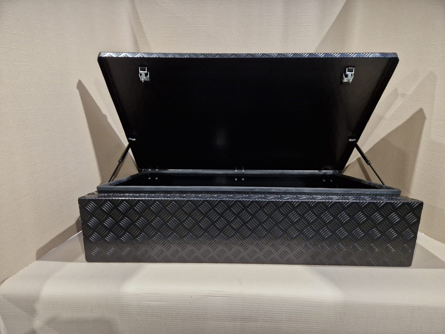 Land Rover Roof Rack Wedge Box - Front Hinge