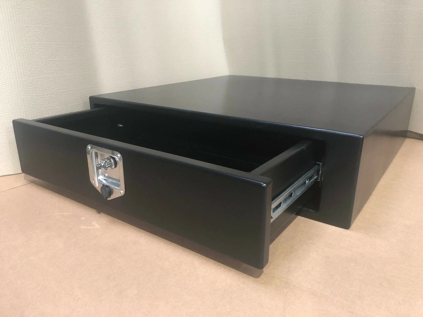 Land Rover heavy duty aluminium drawer