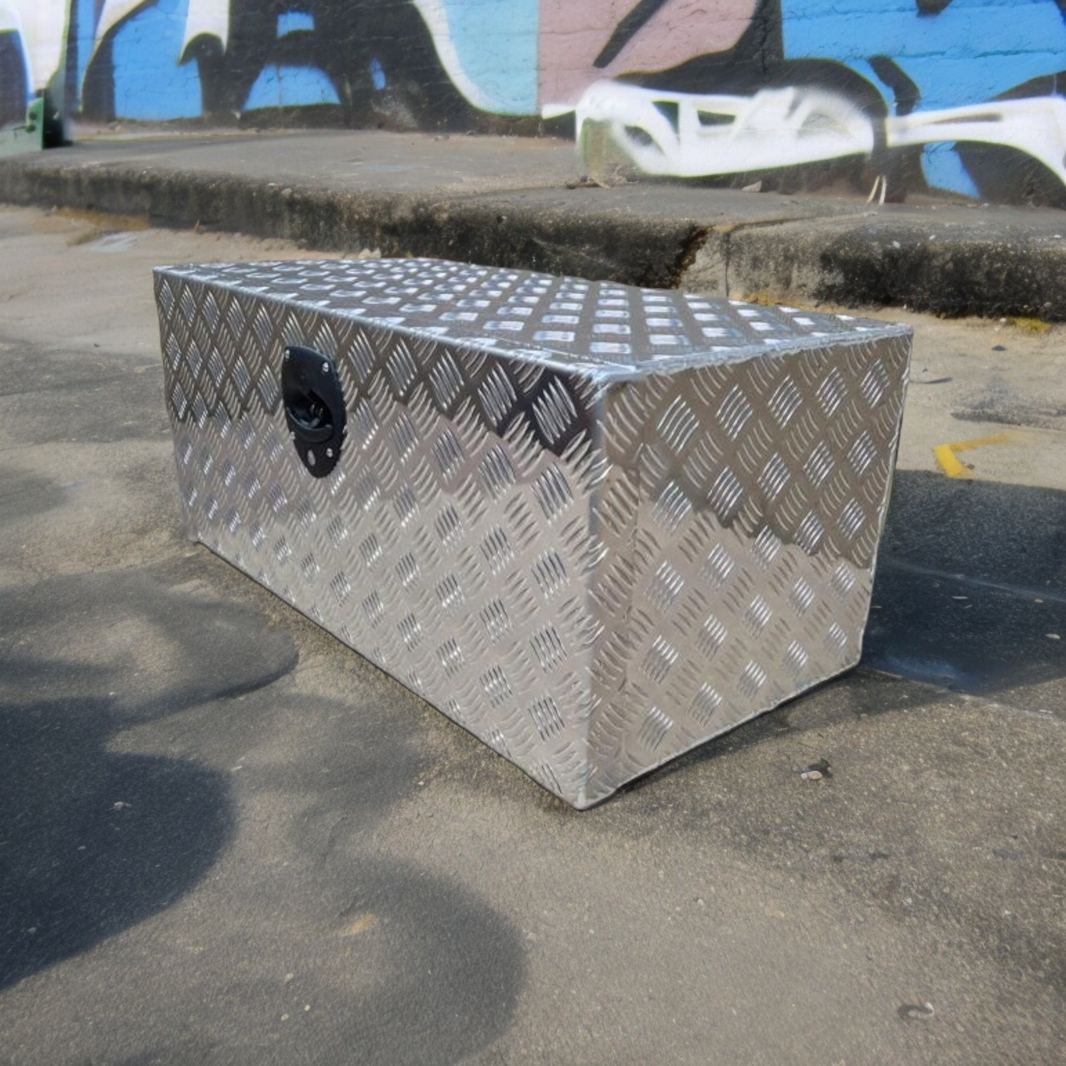 Aluminium Commercial Vehicle Boxes – Metallics UK